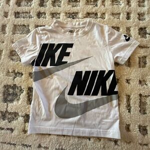 Nike Kids White and Gray Graphic Tee